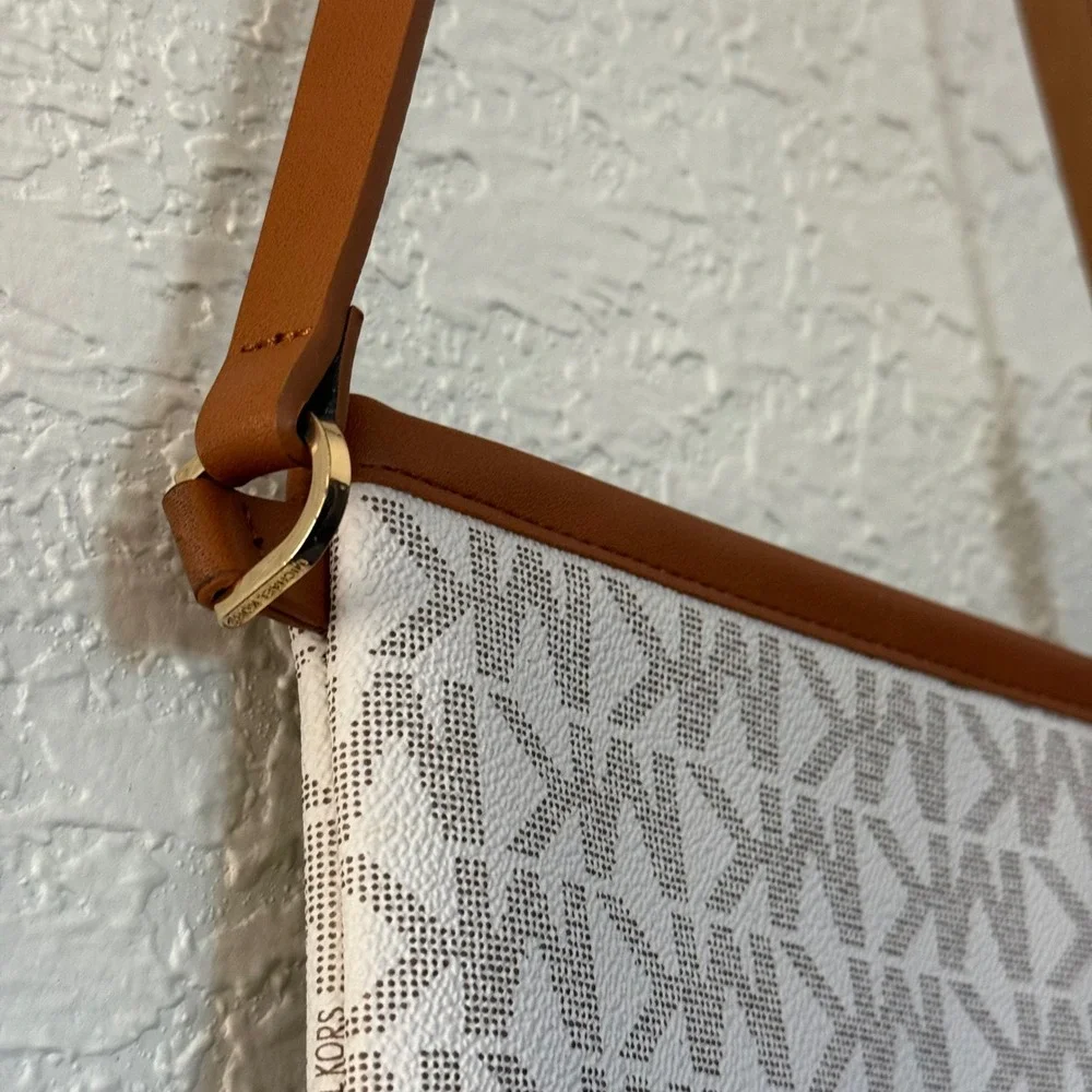 Michael‎ Kors MK Signature Logo Crossbody Bag White Brown Leather Trim 8x5 Small